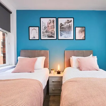 Number One - The Exquisite Abode In Central Leeds