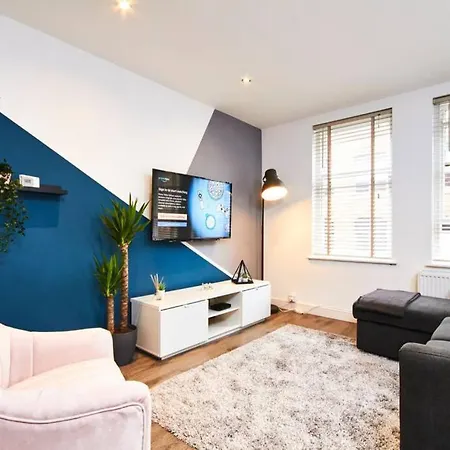 Number One - The Exquisite Abode In Central Leeds *